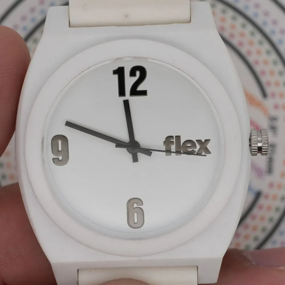 Flex White Silicone Watch 39mm Minimalist Quartz New Battery Cleaned